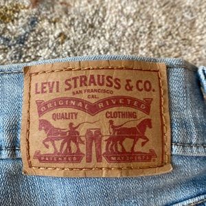 Levi Strauss - Mid Rise Denim Shorts